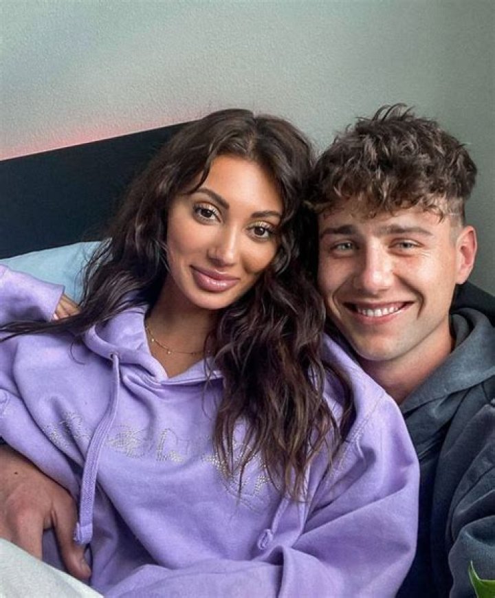 Are francesca and harry together?