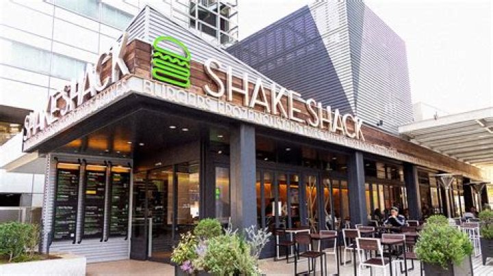 Are shake shack franchise?