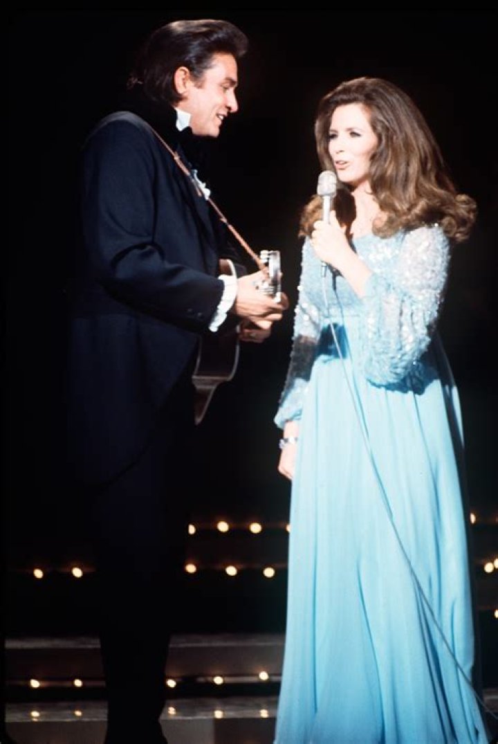 Did johnny cash really propose on stage?
