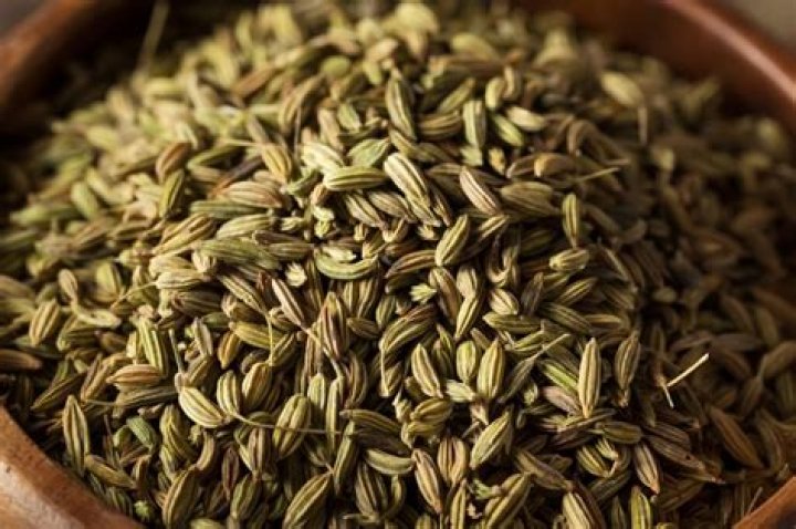 Do fennel seeds taste like licorice?