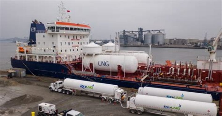 Do lng tankers run on lng?