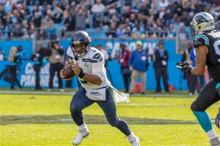 Does a qb kneel count as a sack?