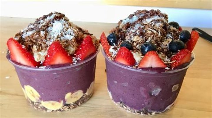 Does acai bowls have dairy?