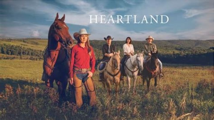 Does amber marshall really sing on heartland?
