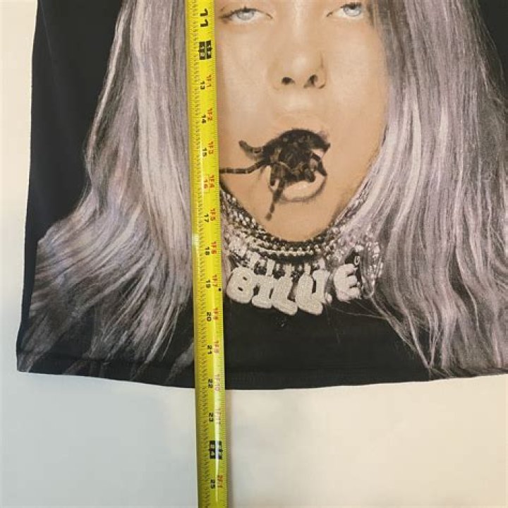 Does billie eilish have a tarantula?