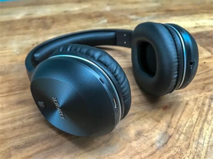 Does edifier w800bt have mic?