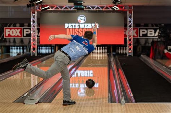 Does ej tackett have a brother?