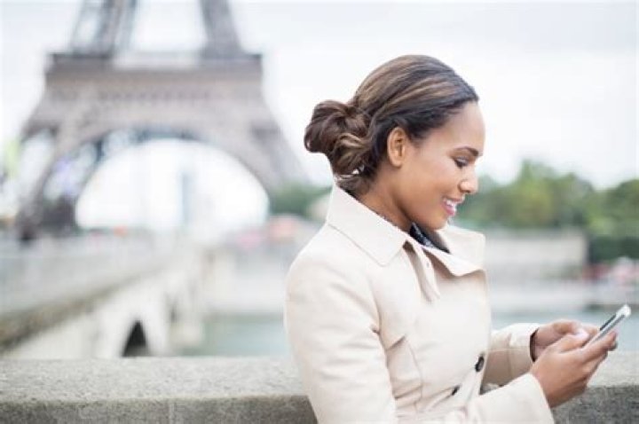 Does it cost to text someone abroad?
