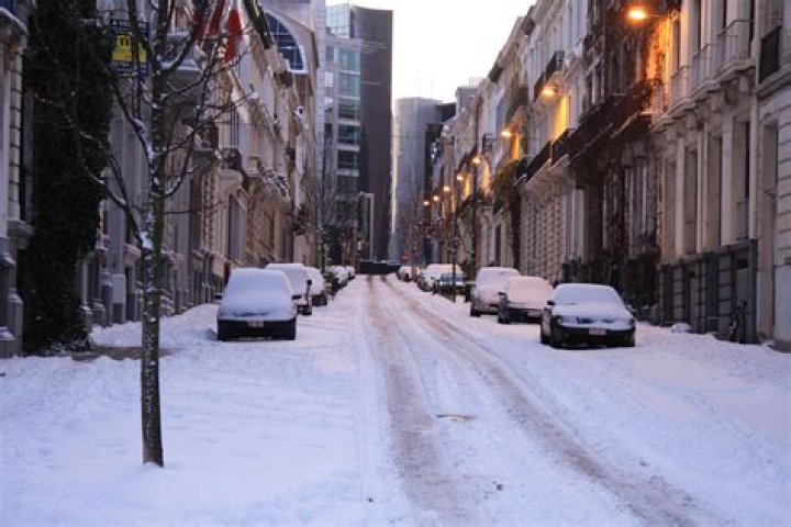 Does it snow in brussels?