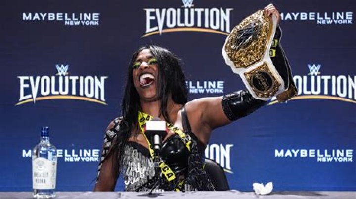 Does rikishi like naomi?