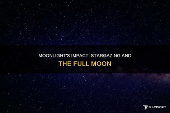 Does the moon affect stargazing?