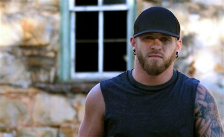 How old is brantley gilbert?