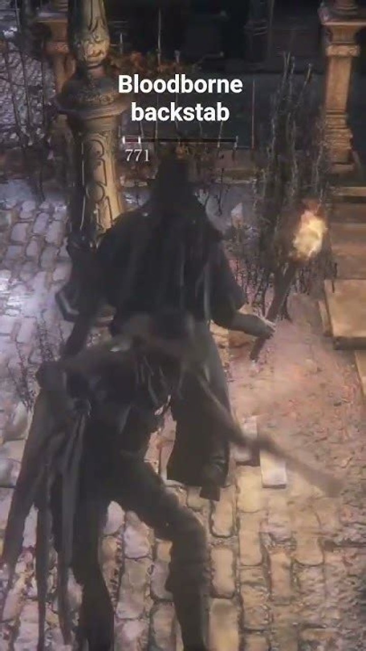 How to backstab in bloodborne?