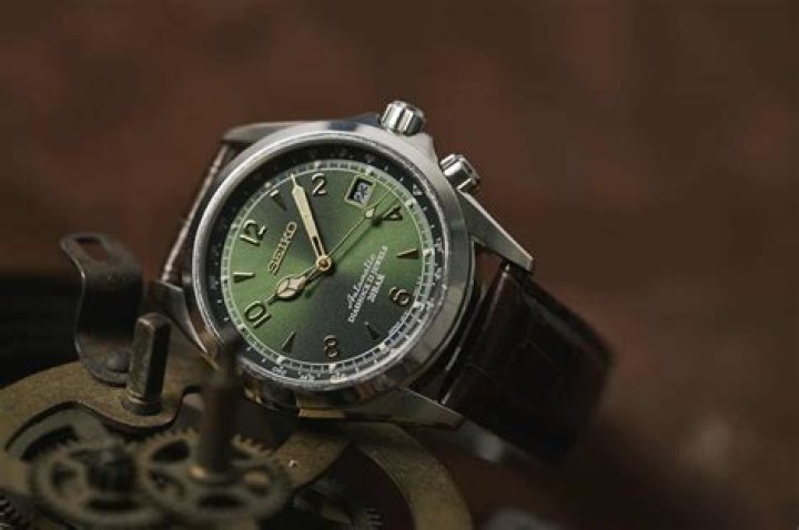 Is seiko alpinist a field watch?