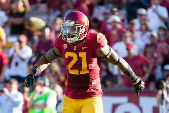 Is su'a cravens retired?
