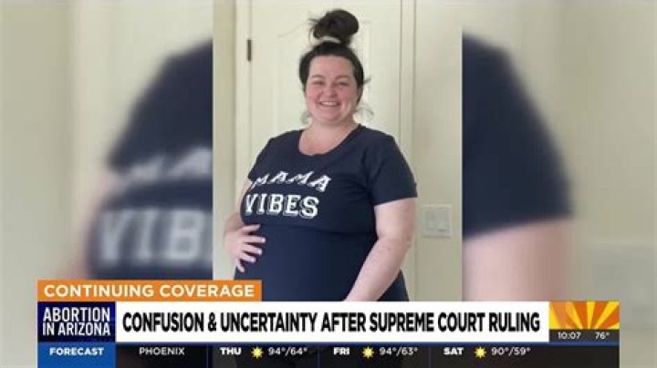 Was arizona pregnant in season 7?