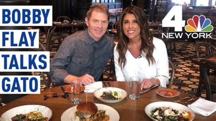 Were does bobby flay live?