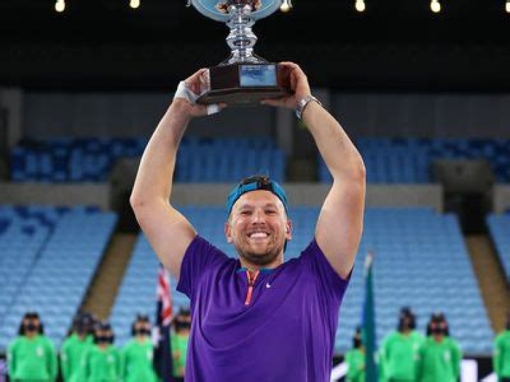 What happened to dylan alcott?