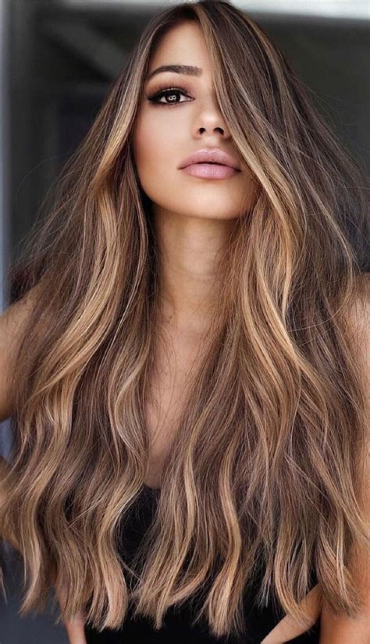 What is brunette hair color?