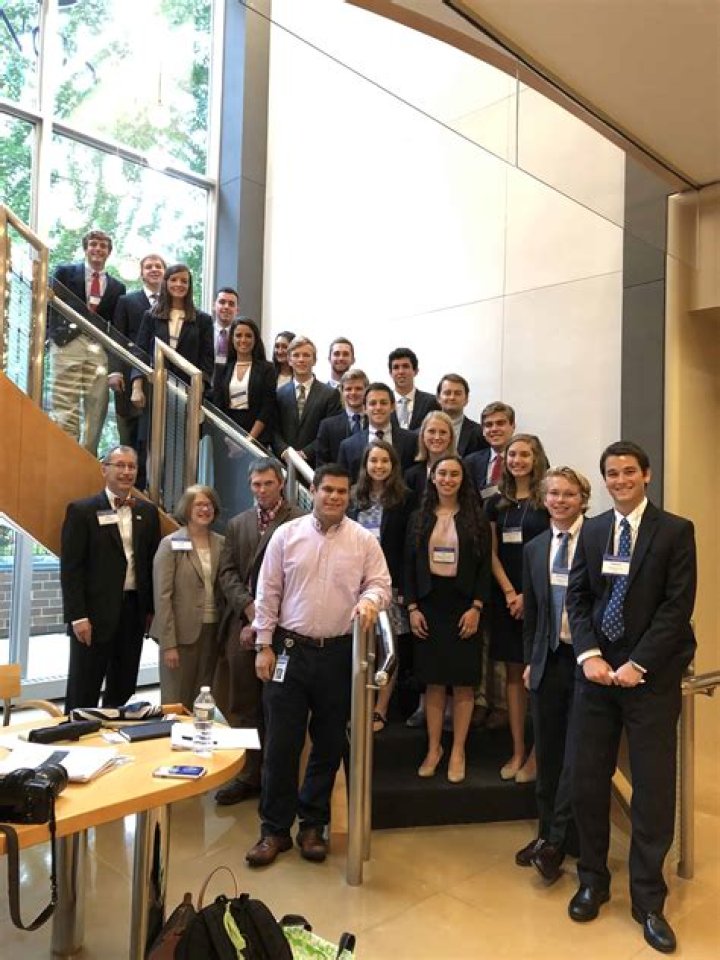 Whats an econ major?