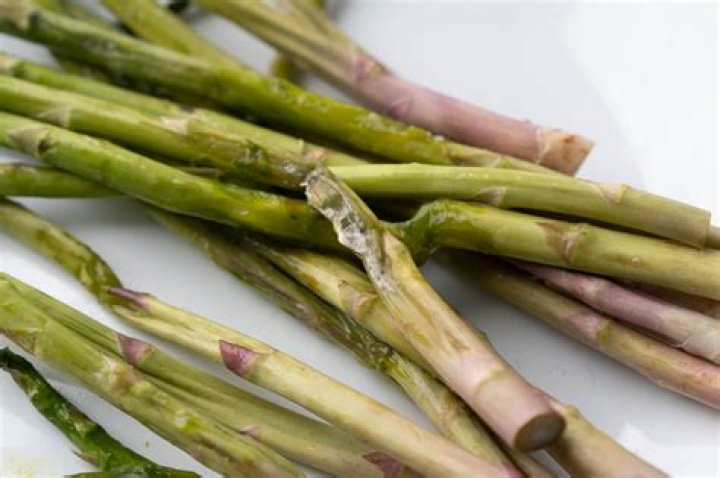 When asparagus is bad?