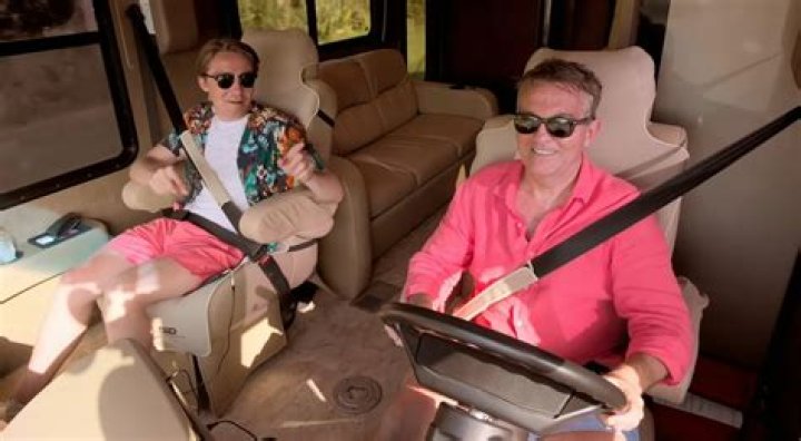 When is breaking dad back on tv?