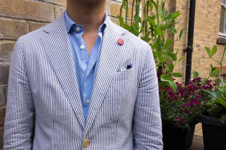 When to wear seersucker jacket?