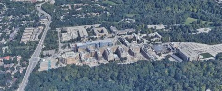 When was sunnybrook hospital built?