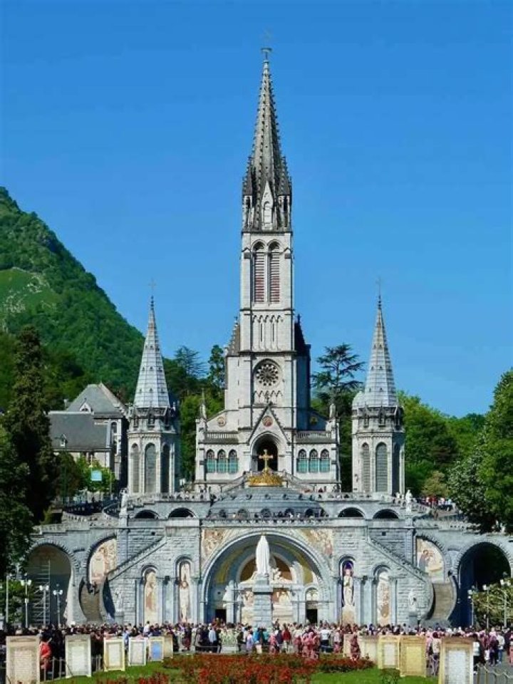 Where is lourdes pilgrimage?