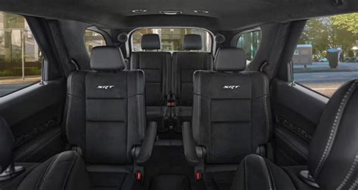 Which durango have captains chairs?