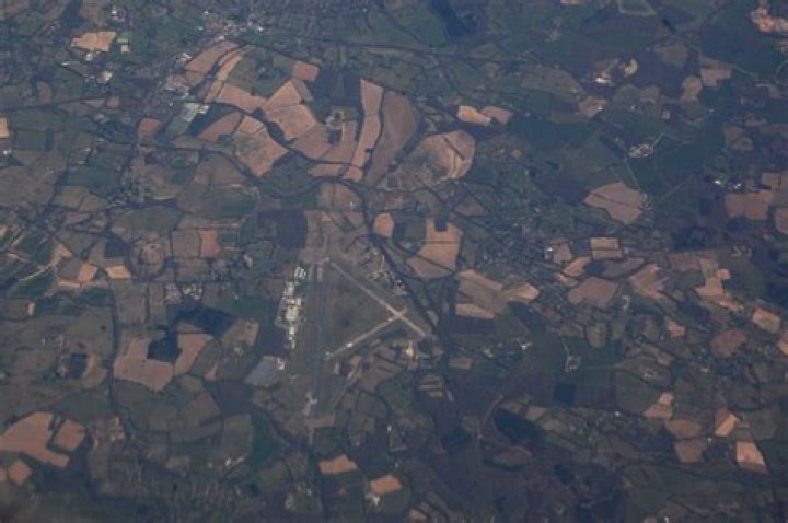 Who owns dunsfold aerodrome?