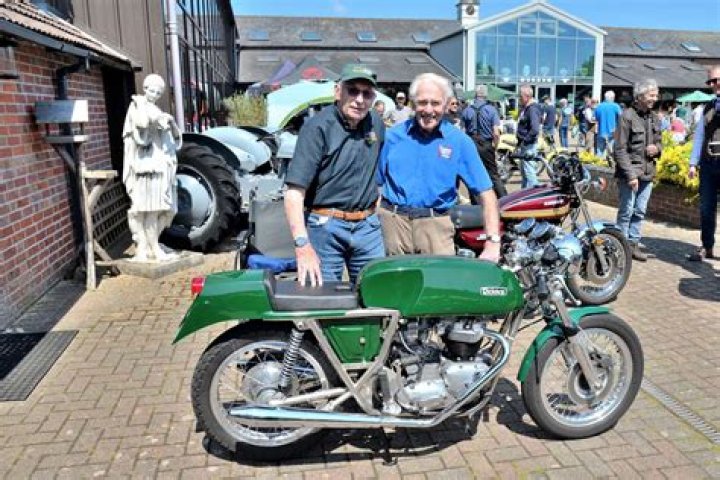 Who owns metisse motorcycles?