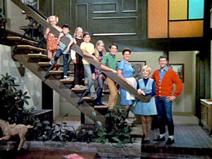 Why was the brady bunch cancelled?