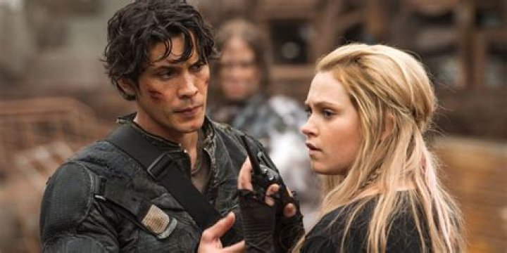 Will bellamy and clarke get together in season 7?